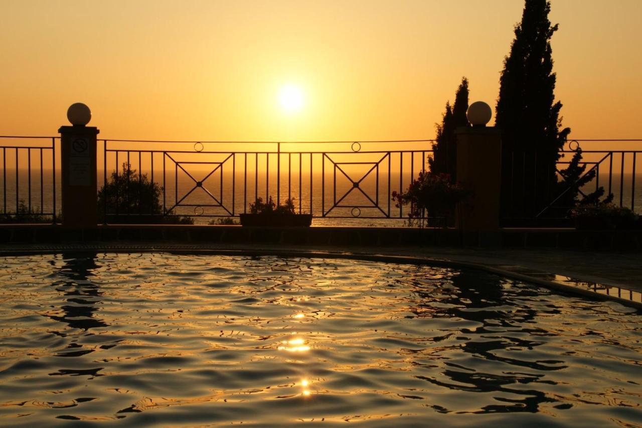 Dina'S Paradise Agios Gordios  Luaran gambar