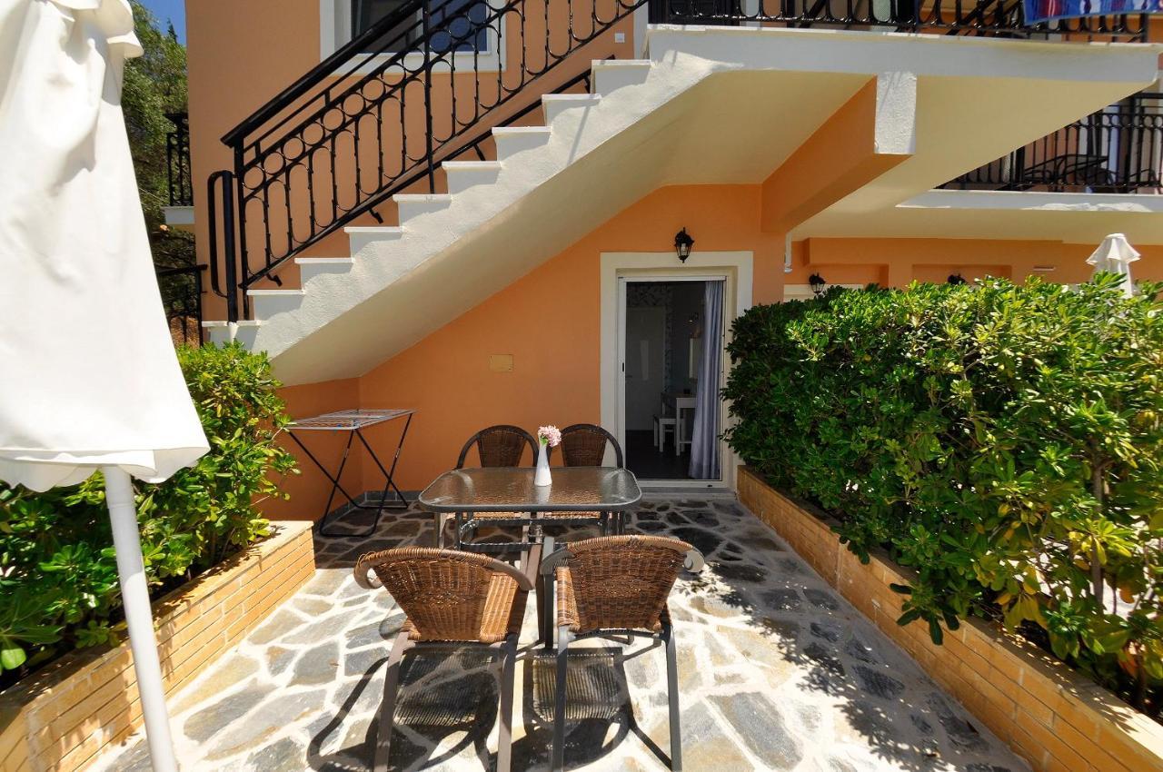 Dina'S Paradise Agios Gordios  Luaran gambar